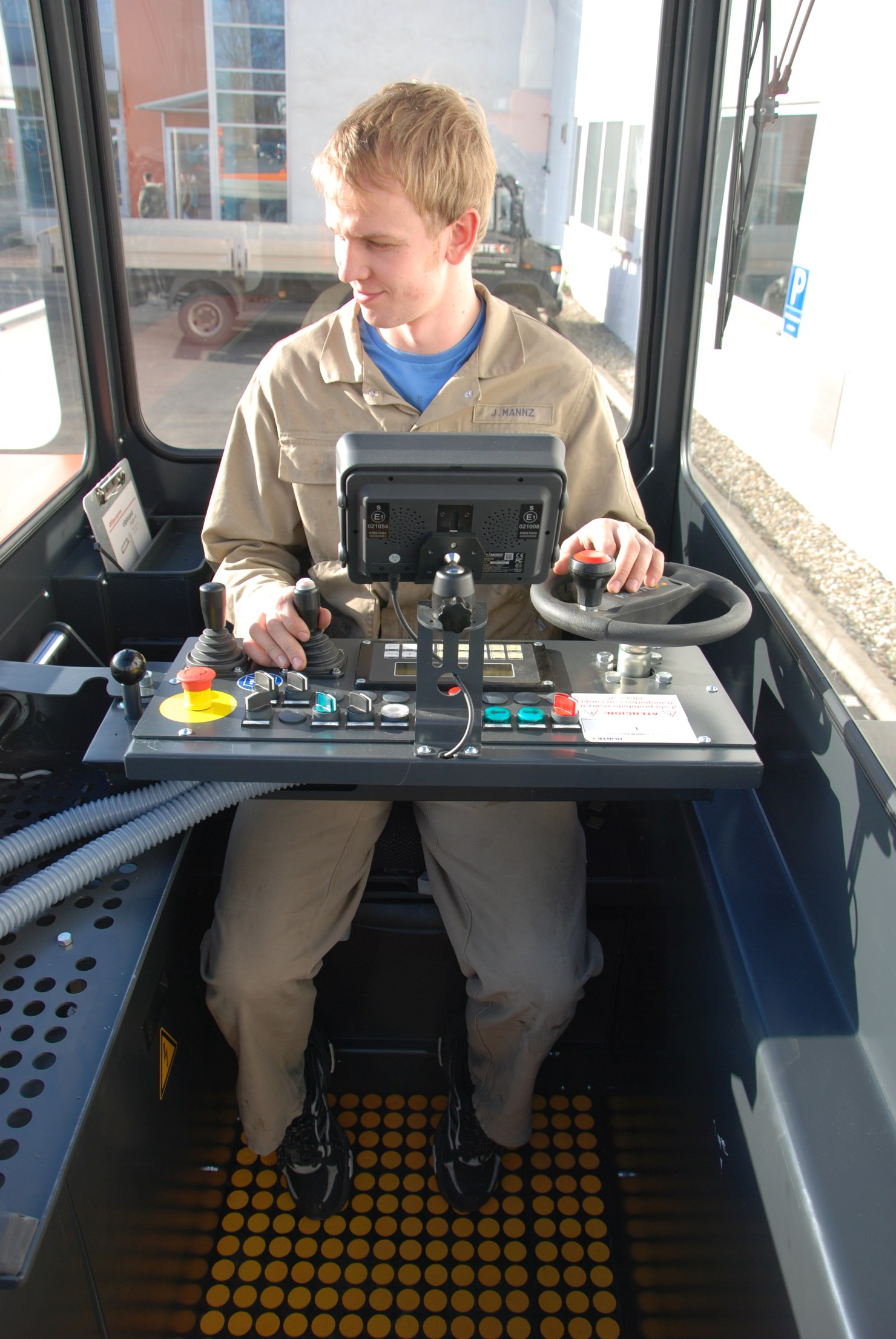 die geräumige Kabine des HUBTEX GTR