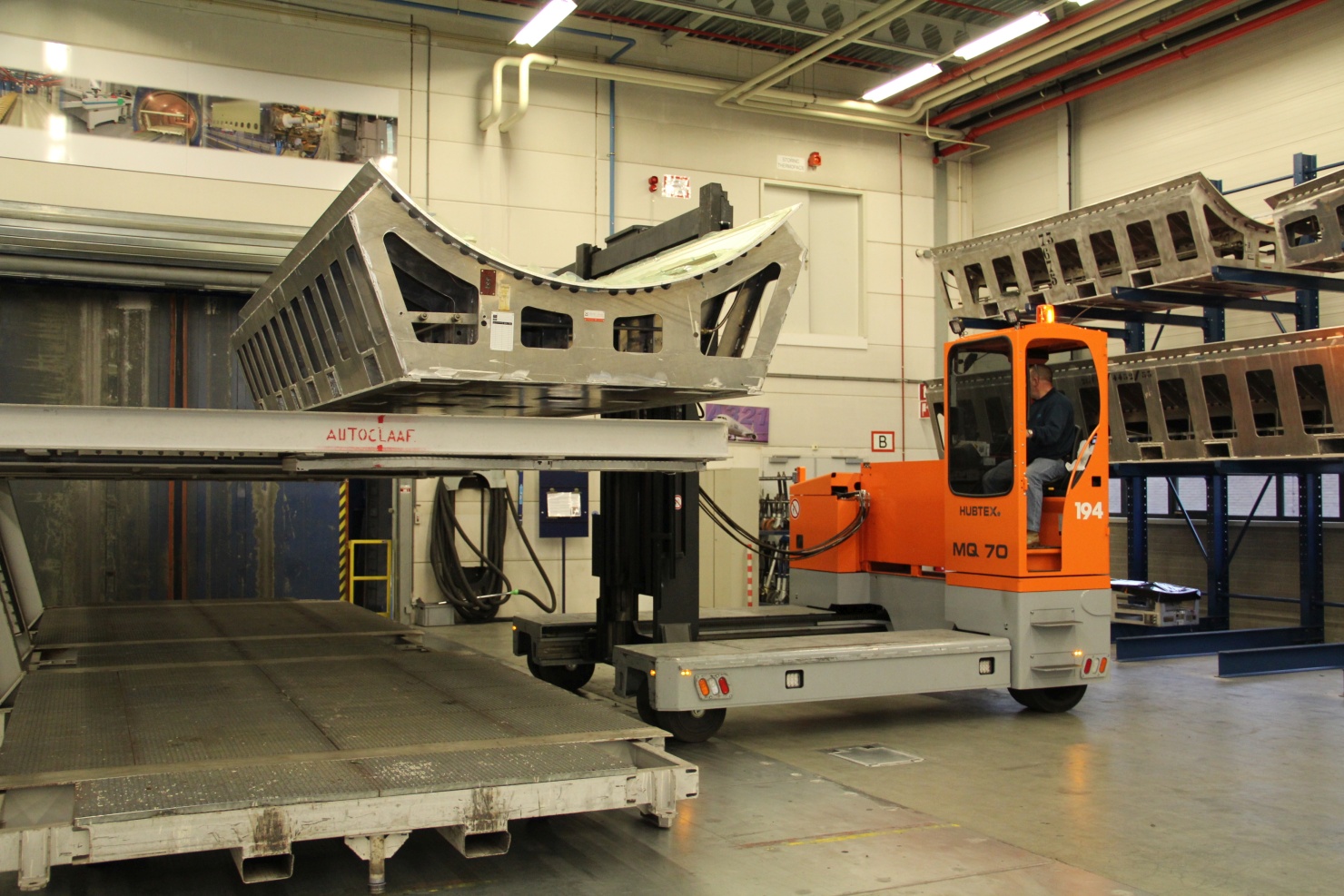 HUBTEX Handling in der Metallbranche