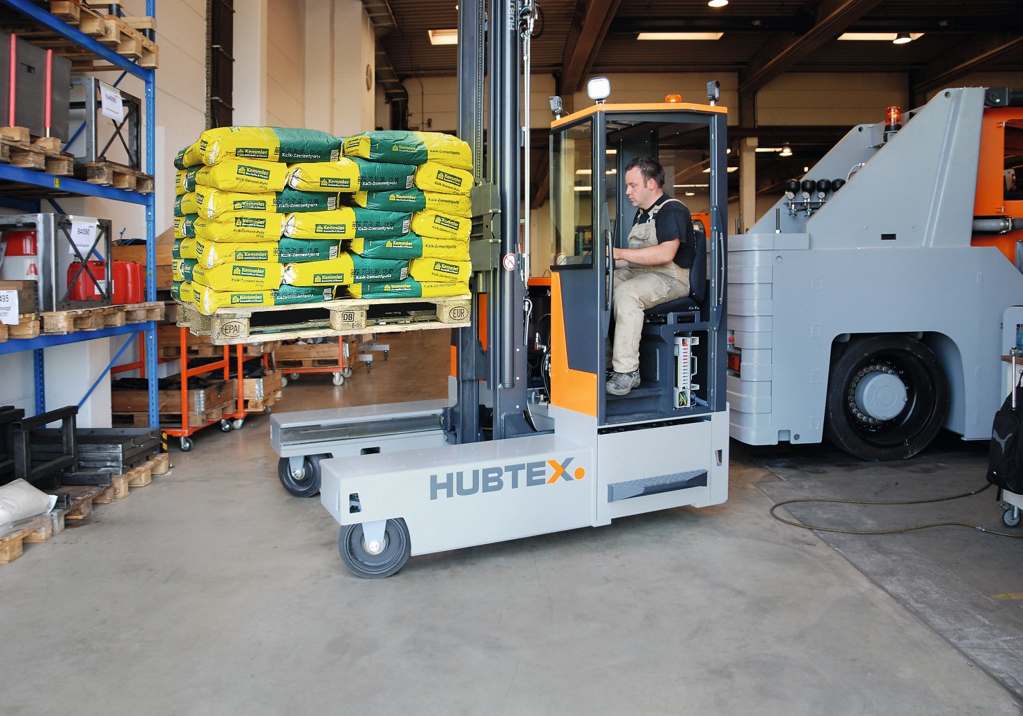 Transporte de materiales de y prefabricados | HUBTEX