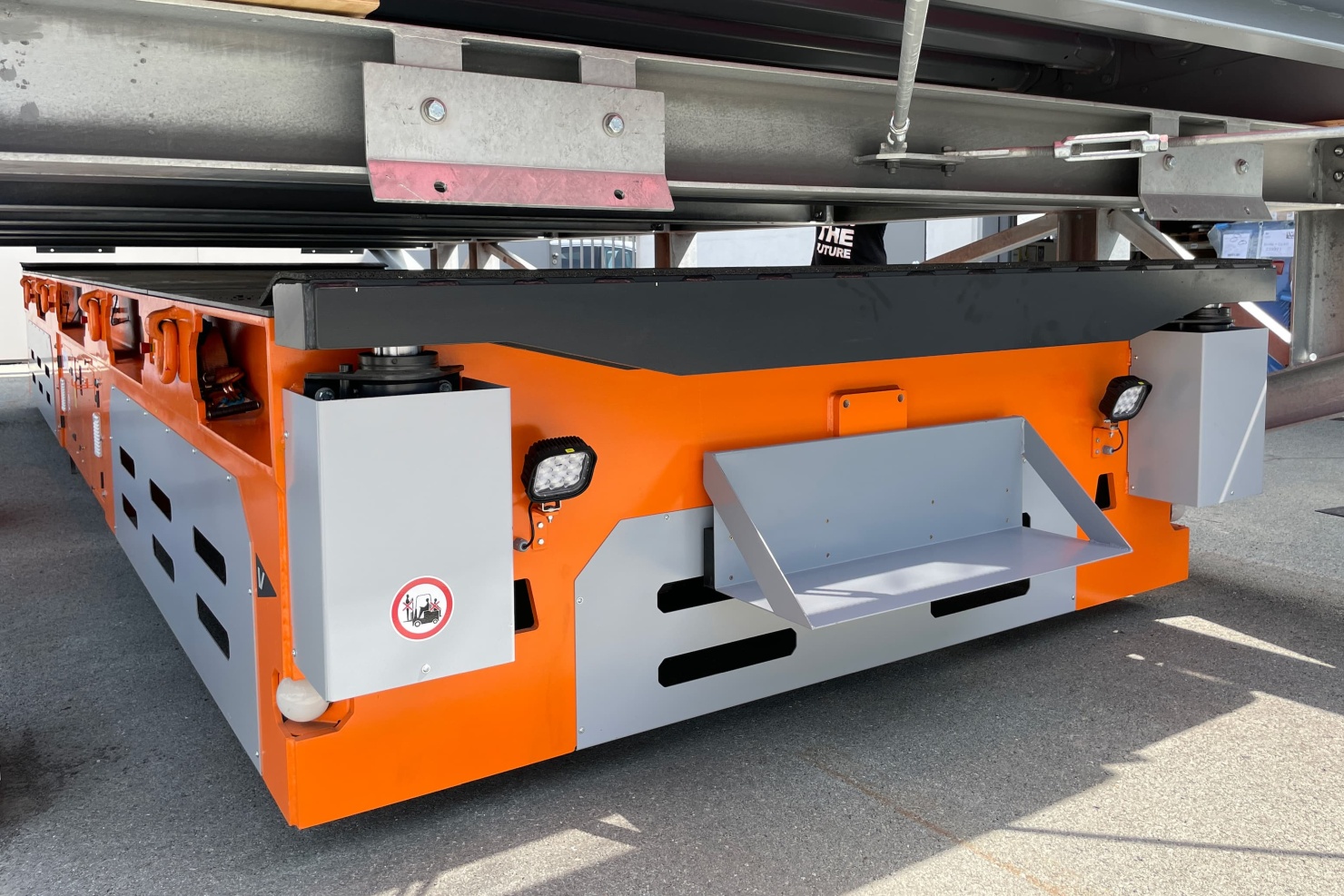 Schwerlasttransport mit dem SFX 40 bei Binder