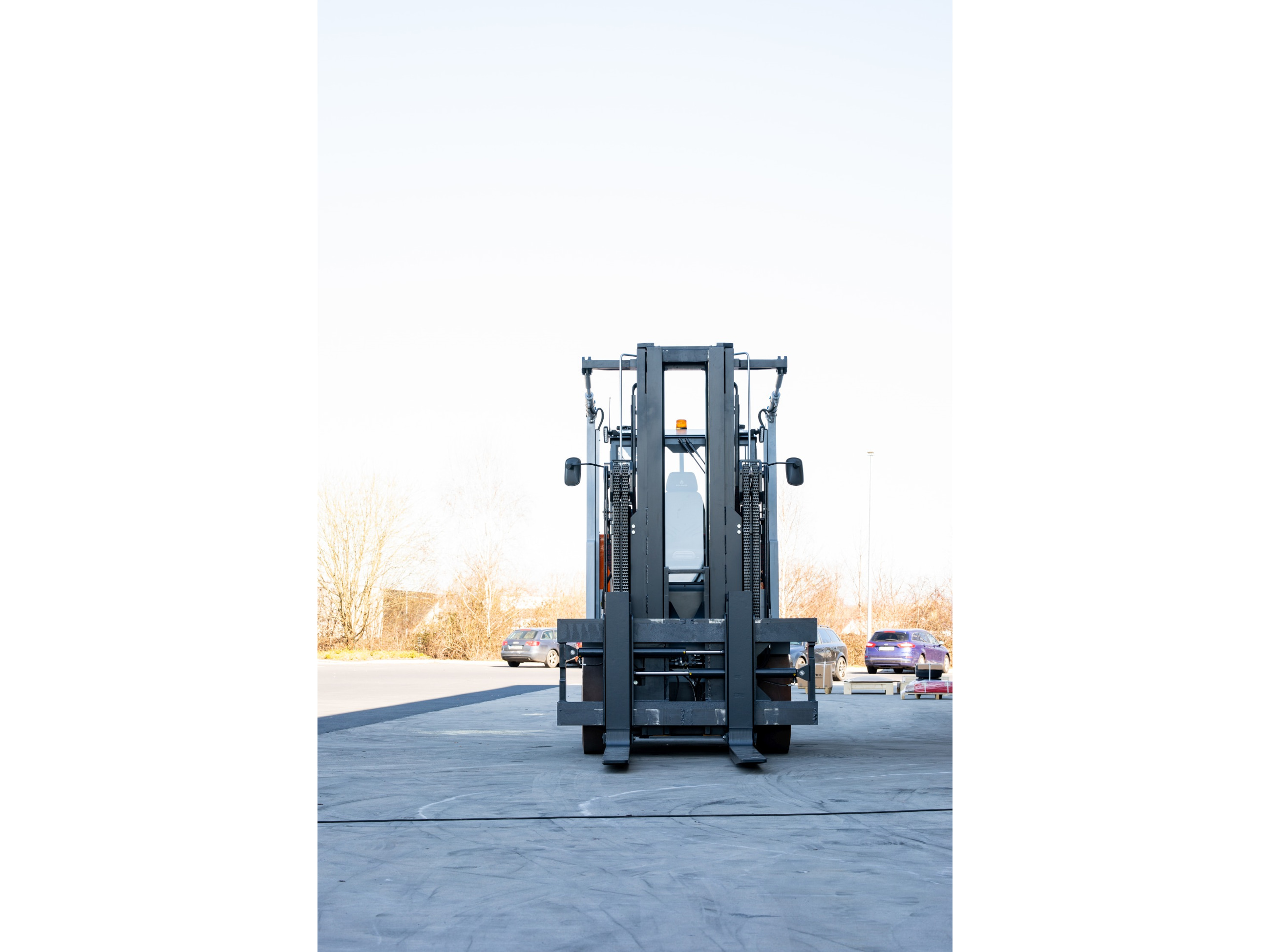 Der RoxX mit eingefahrenem Hubmast.