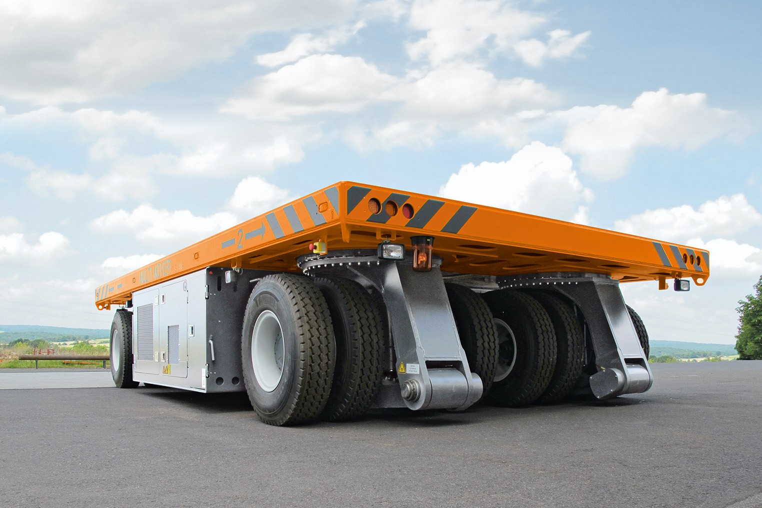 HUBTEX Heavy-Duty Platform Truck SFX for the aviation industry