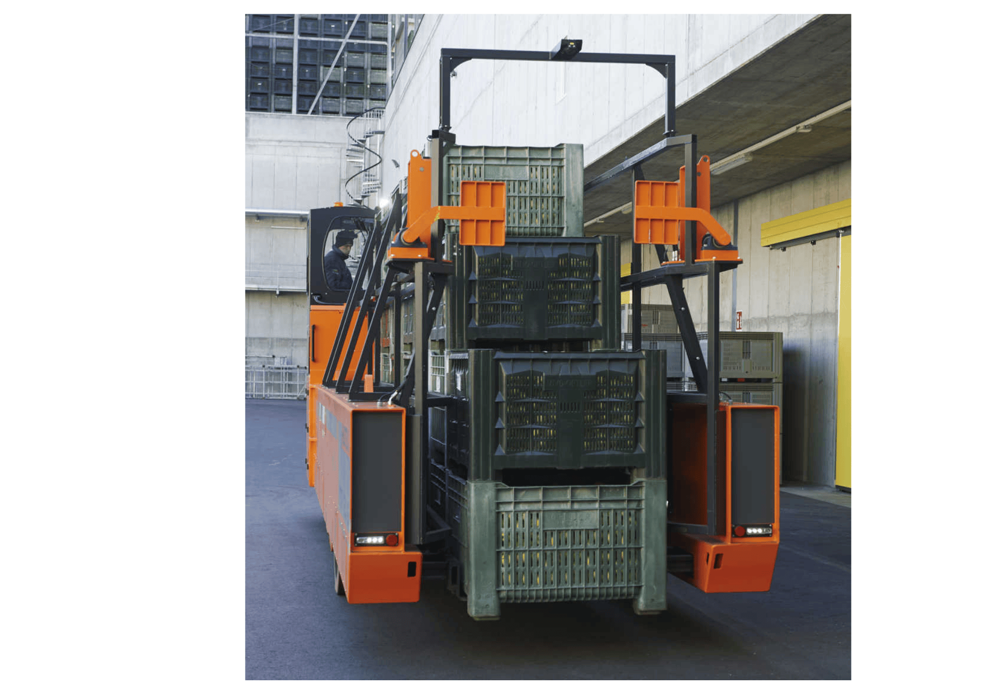 HUBTEX Apfelkistentransporter KTR 120: Zwei hydraulische Sicherungen gewährleisten sicheren Transport