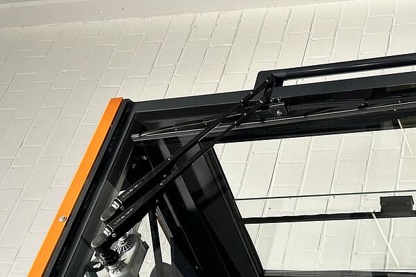 Scheibenwischer Anbau für HUBTEX Stapler