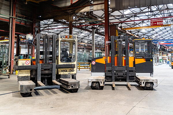 Multidirectional sideloaders, forklifts for long, bulky and heavy loads ...