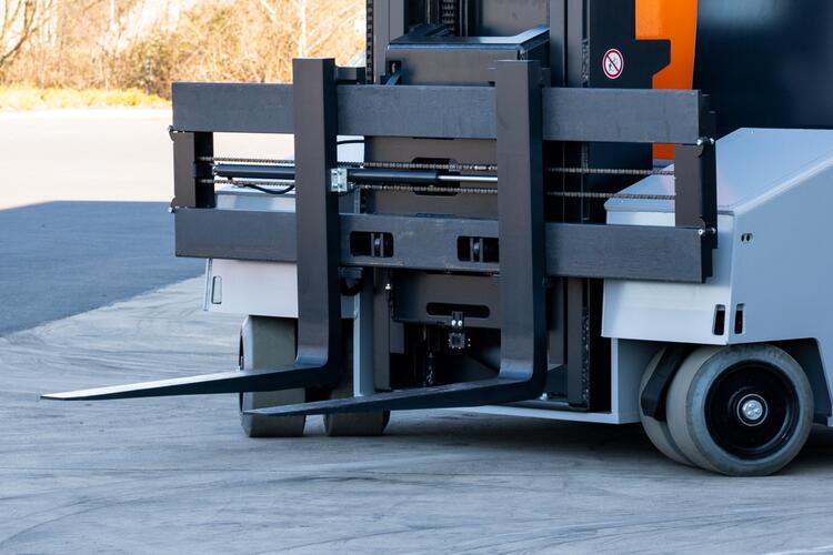 the fork carriages of the HUBTEX FluX 70