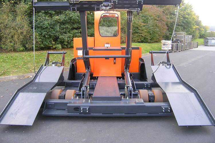 ドラム運搬車の吊り治具