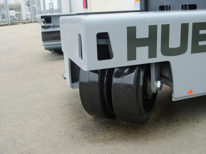 Chassis of the HUBTEX BasiX multidirectional sideloader in close-up