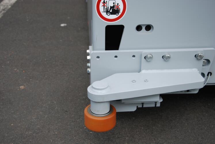 the rail guidance of the HUBTEX BasiX multidirectional sideloader