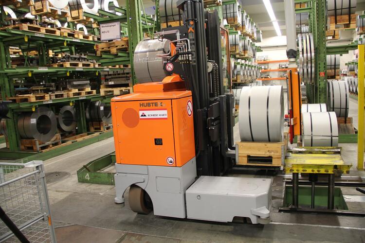 Coil handling with the HUBTEX ESTL