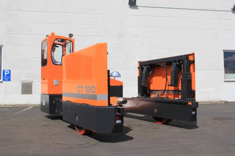 Un transporteur de conteneurs HUBTEX d'une charge utile de 12 tonnes.