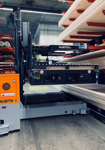 A selecionadora de pedidos elétrica multidirecional para operação bilateral MK da HUBTEX