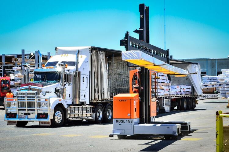 Seitenstapler im Einsatz in Australien