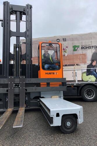 HUBTEX MQ 40 Tischler Rohstoff