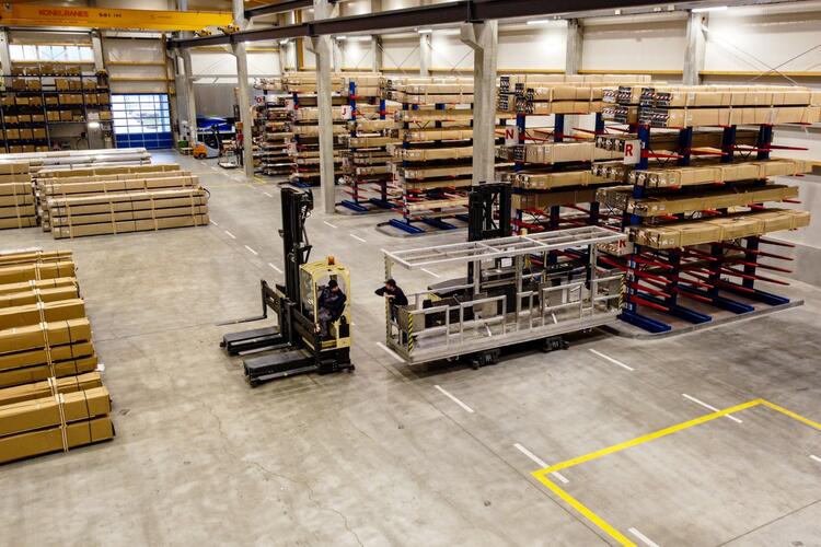 Blecha-Aluminium_2500px-1.jpg Mehrwegestapler Aluminium Transport