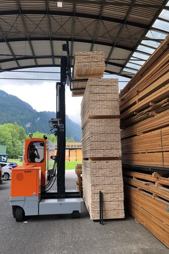 HUBTEX MQ 40 im Einsatz in großen Höhen