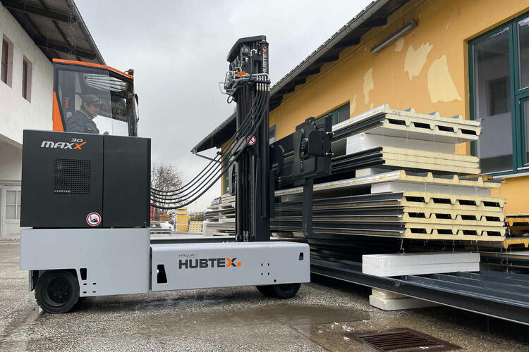 Maxx Mehrwegestapler Hubtex im Einsatz