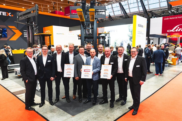 HUBTEX Ehrungen als Gruppenbild
