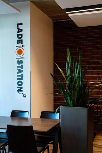 HUBTEX Ladestation_Logo