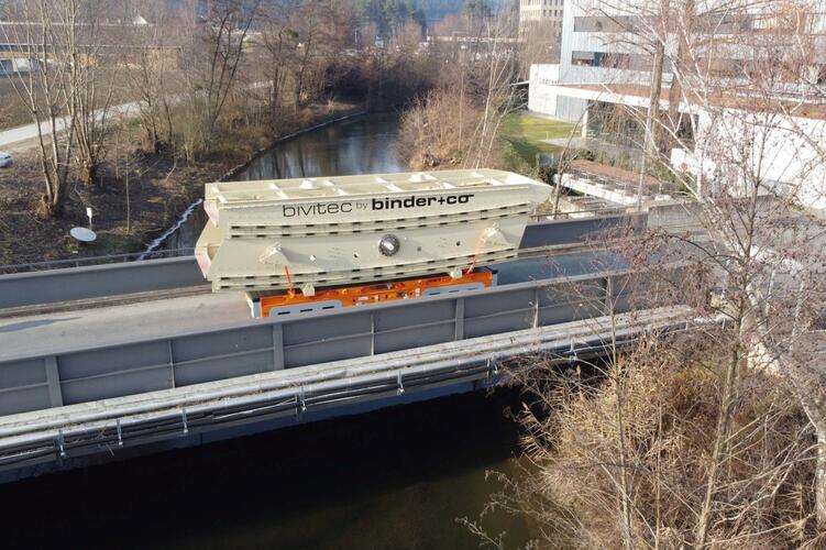 Der SFX Schwerlast Plattformtransporter im Einsatz