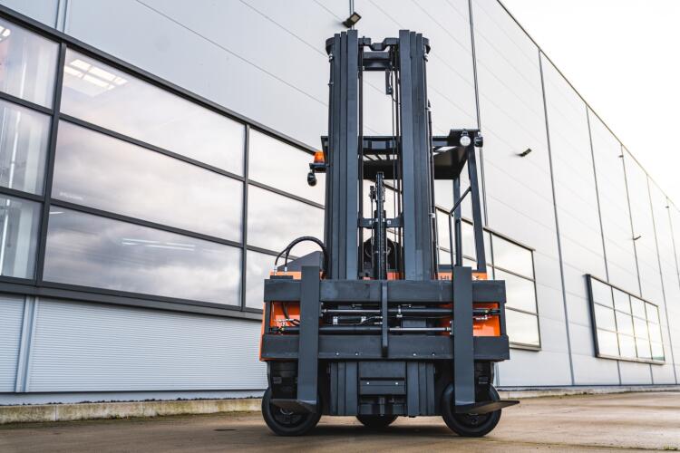 HUBTEX FluX Multidirectional Counterbalance Forklift