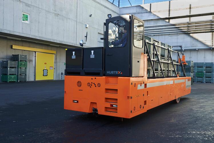 HUBTEX bin transporter KTR 120 during daily work