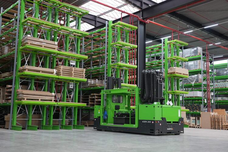 Elektro-Mehrwege-Kommissionierplattform EZK von HUBTEX