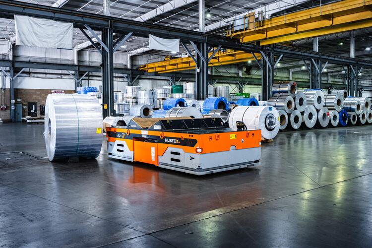 Hubtex: SFX 40 self-propelled platform truck in use at Ryerson