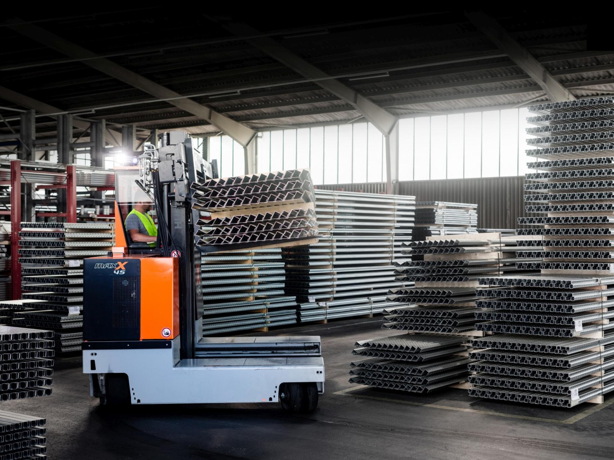 HUBTEX industry page for aluminum industry
