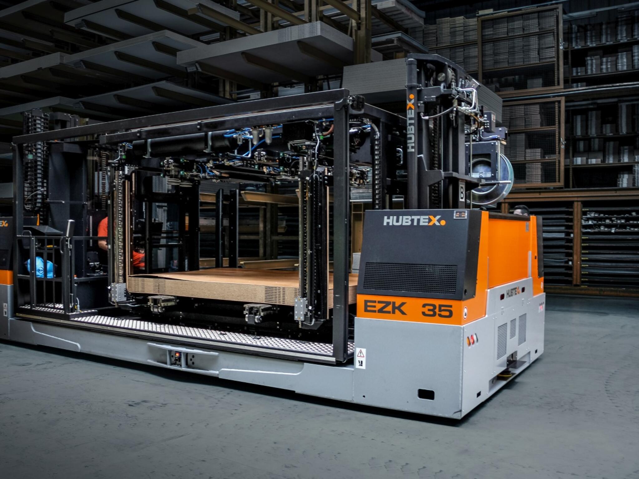 The electric two-side order picking platform with vacuum suction technology