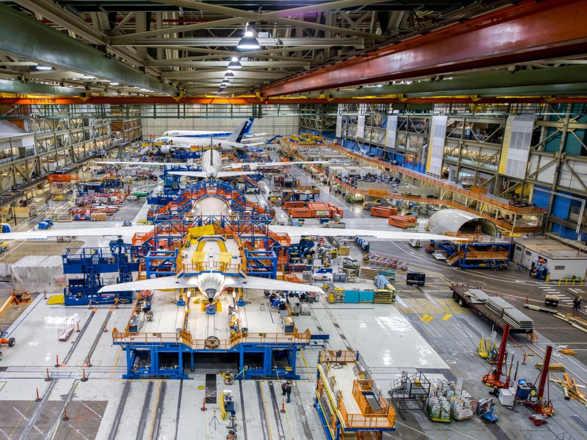 HUBTEXの移動式組立・供給プラットフォーム」