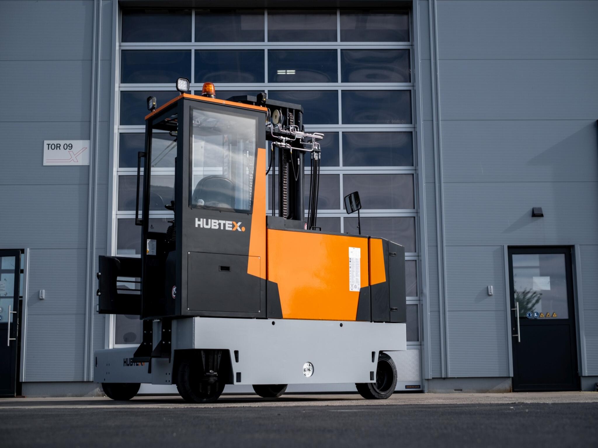 Hubtex MAXX Multidirectional Forklift