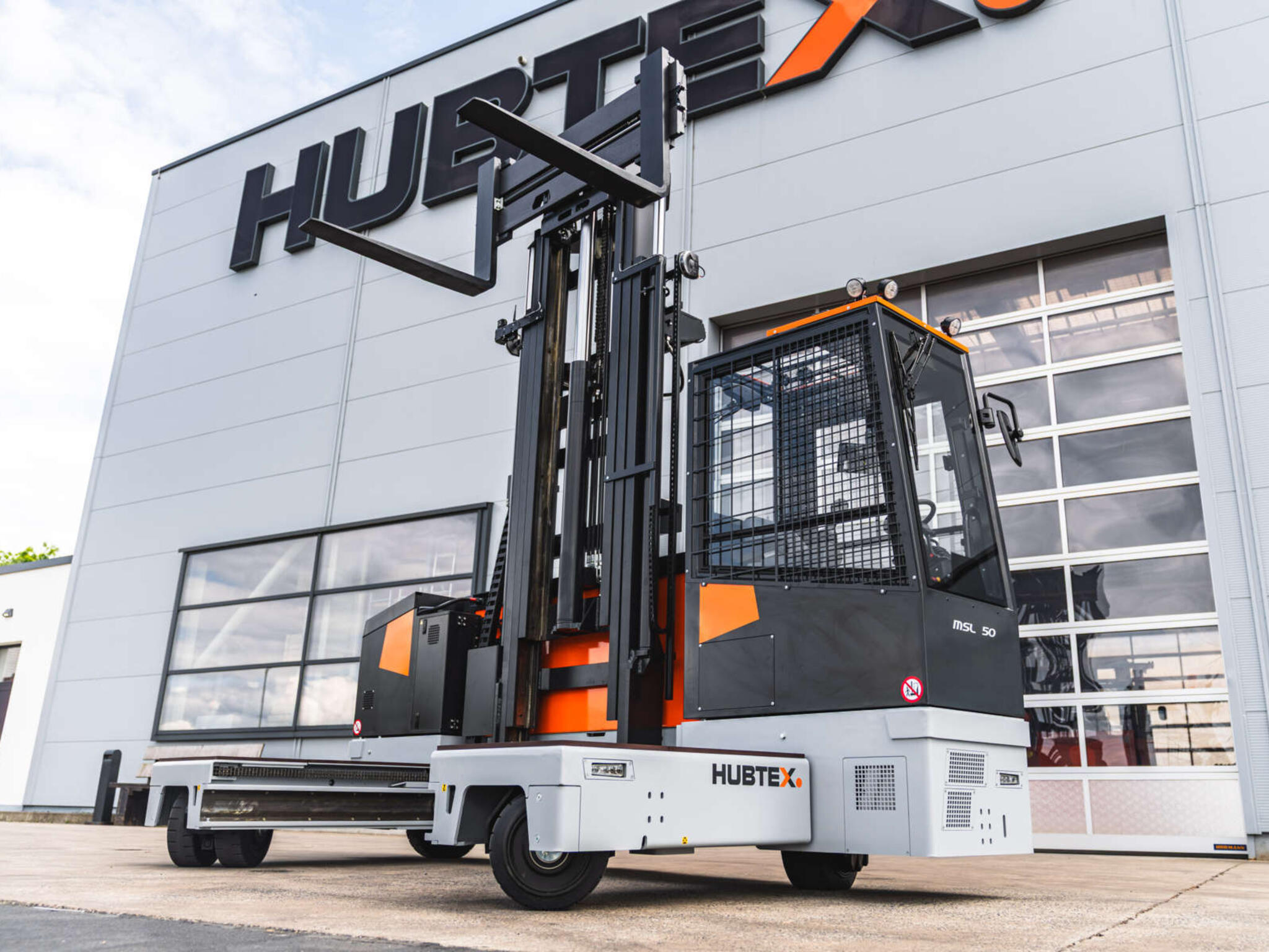 Hubtex MSL Mehrwege Seitenstapler Außengelände