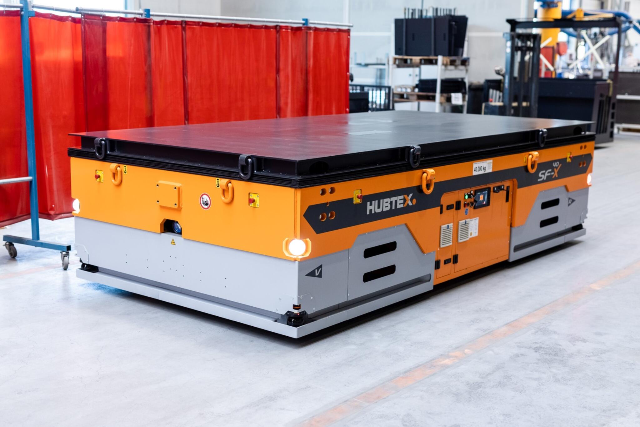 SFX platform transporter with capacities of 55,000, 88,000 and 143,000 lbs