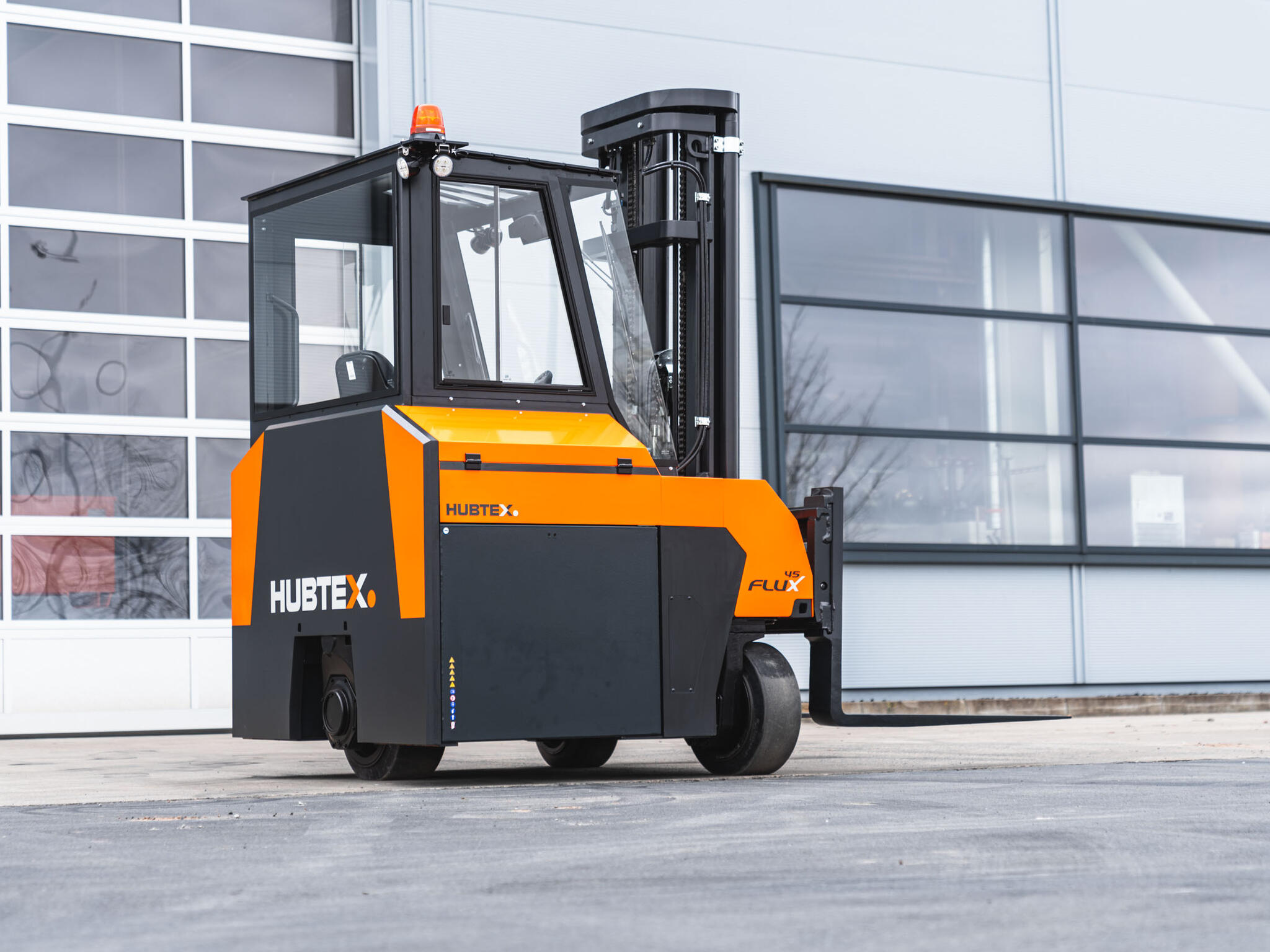 HUBTEX Electric Multidirectional Counterbalance Truck