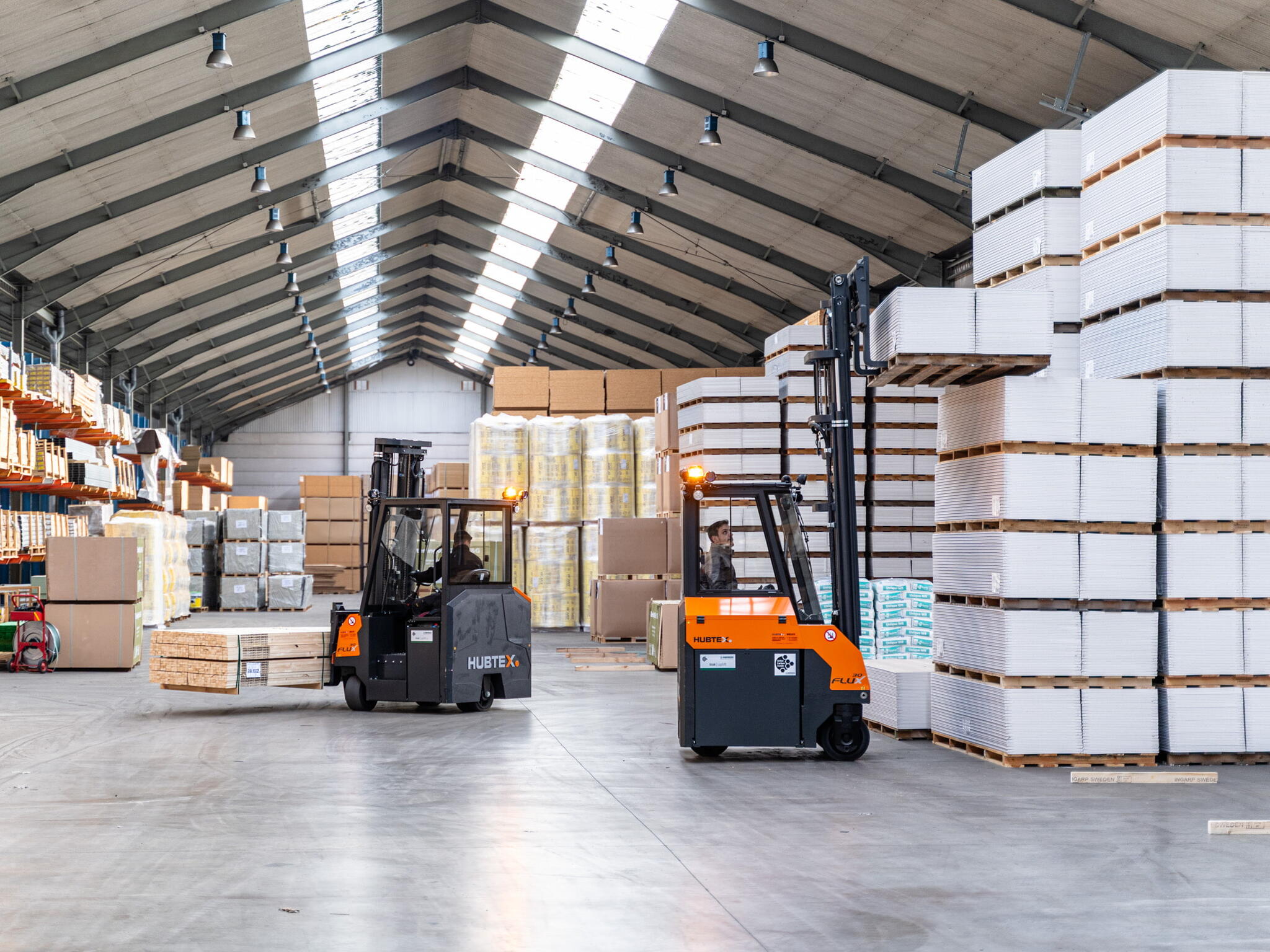 HUBTEX Stapler Flux 30 &amp; MQ 45 im Einsatz bei Tigris Building Solutions