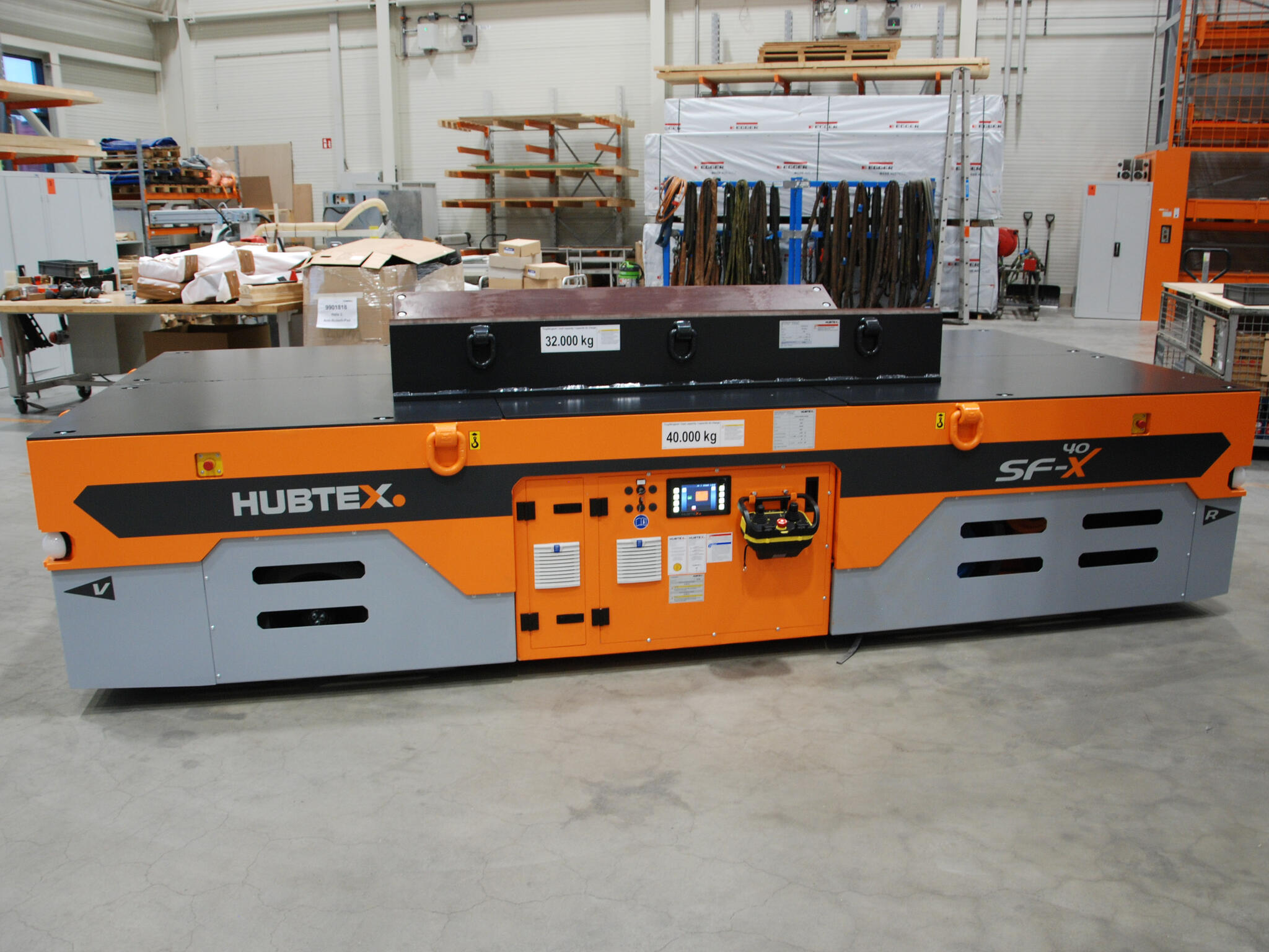 Schwerlastplattform für Coils bis 32 t im innerbetrieblichen Transport zwischen Lager und Fertigung