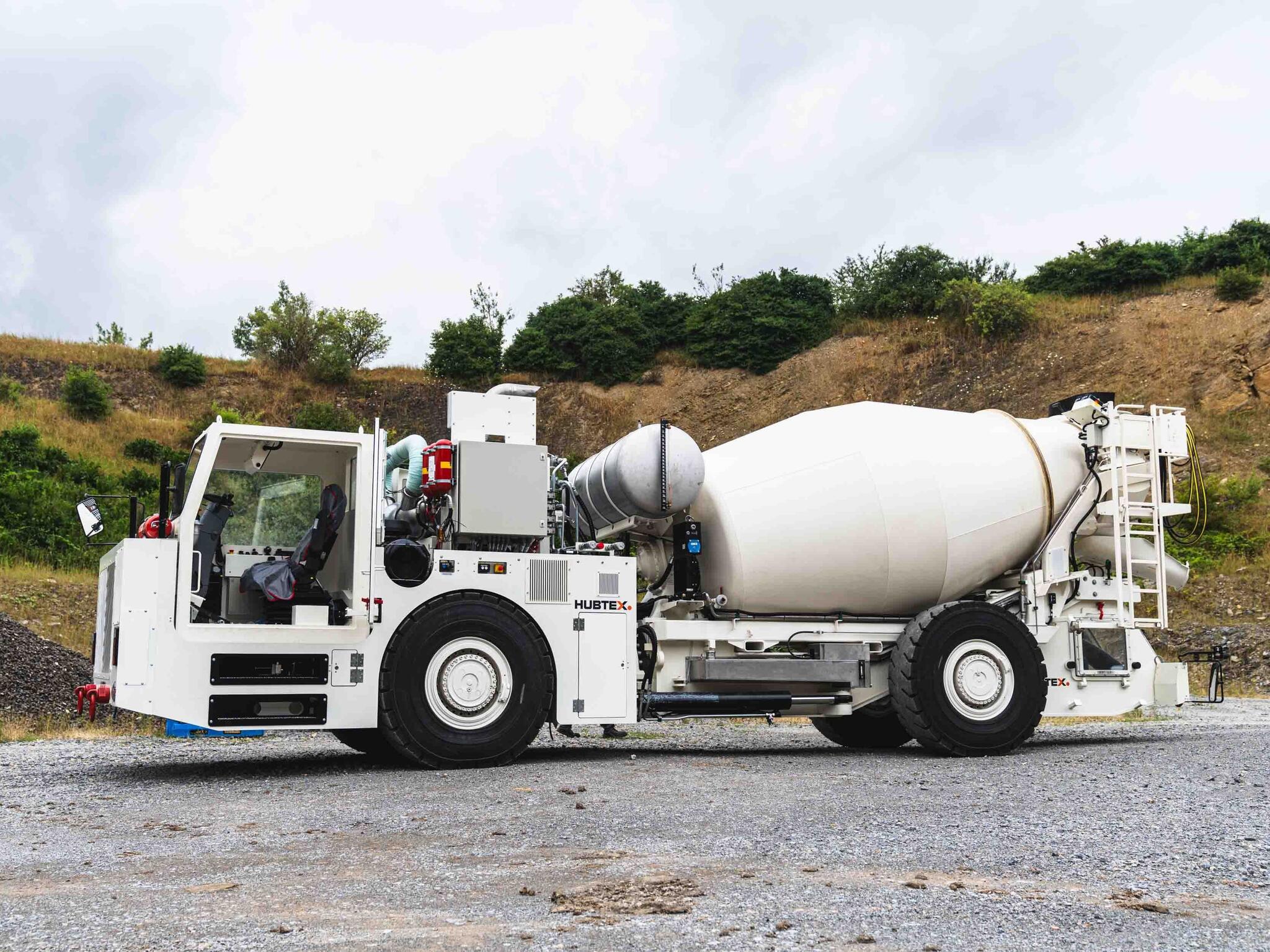 BGE: Side view of the HUBTEX Underground Backfill Transport Vehicle VTF