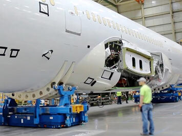 HUBTEX platform transporter with wireless coupling operation