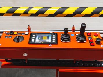 HUBTEX omnidirectional platform with information display for for aircraft assembly