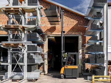 HUBTEX Electric Multi Directional Counterbalance Forklift