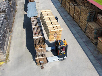 HUBTEX Multidirectional Sideloader Outdoor Use