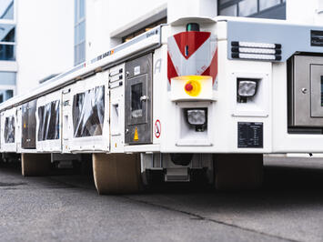 HUBTEX Schwerlast Plattformtransporter SFX Outdoor mit Lenk-Hub-Fahrwerk