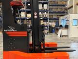 Used HUBTEX multidirectional reach truck NexX 30, machine 211101, view 2