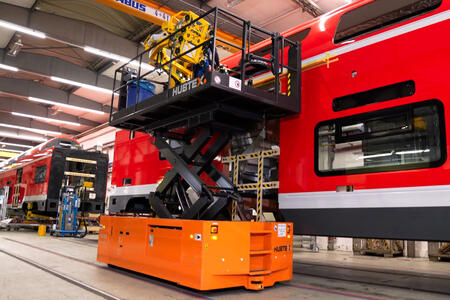HUBTEX EPL work platform in use at Siemens Mobility