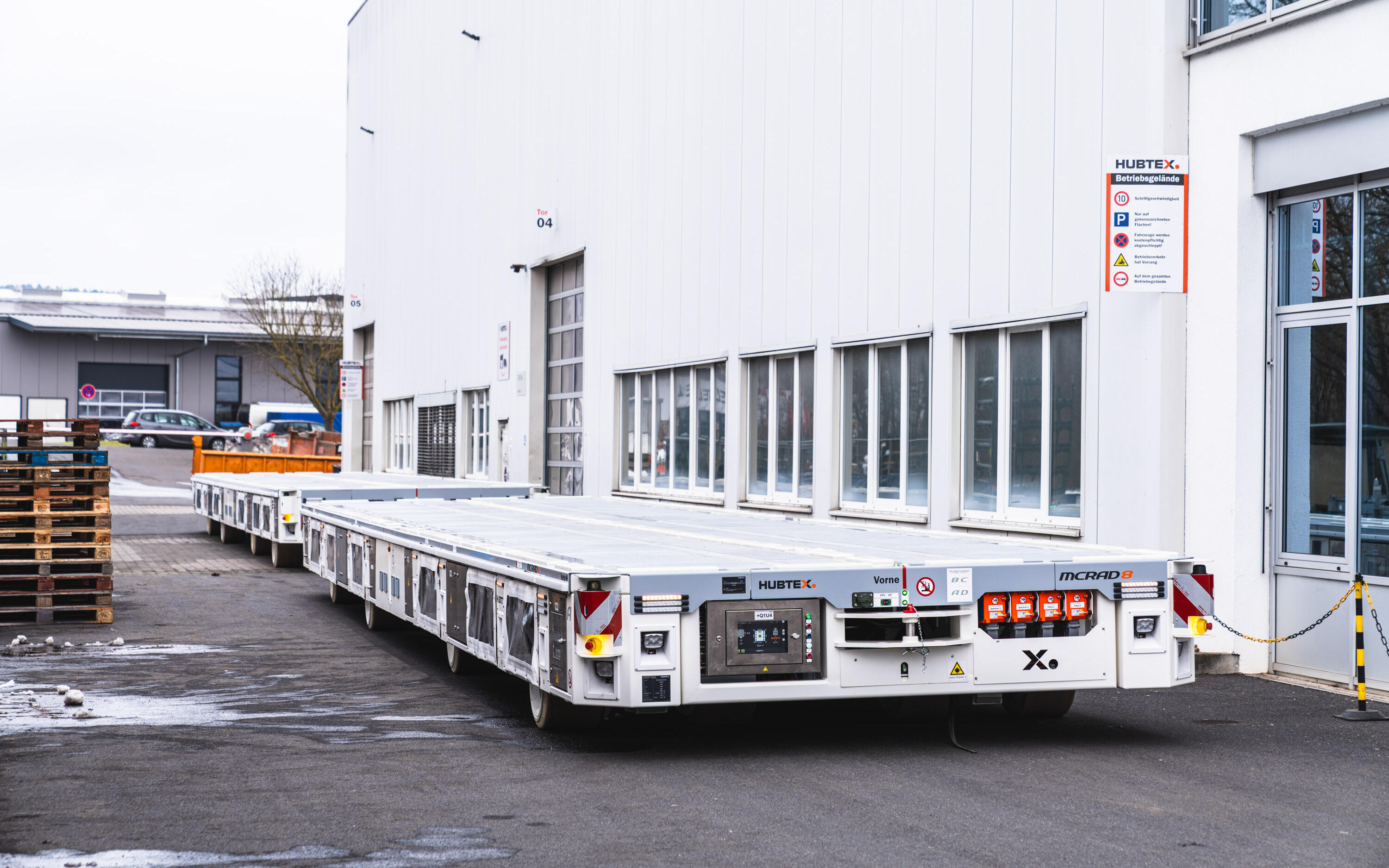 Elektrischer Schwerlast Plattformtransporter SFX Outdoor für Außenlager, Rampen und unebene Werksgelände