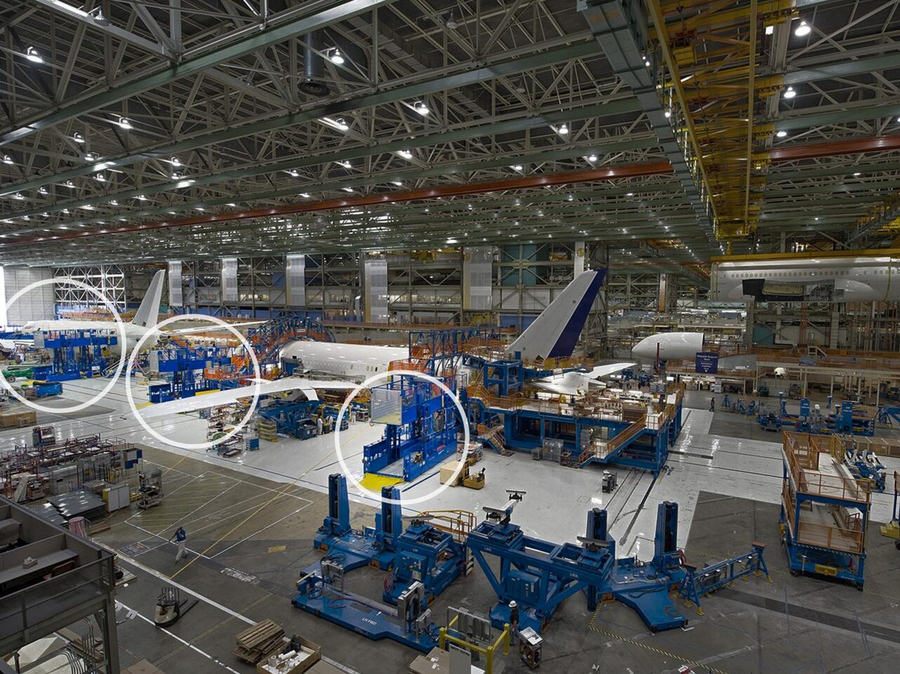 hqRGB_EPL 20.jpg HUBTEX conveyor systems in use in the aviation industry