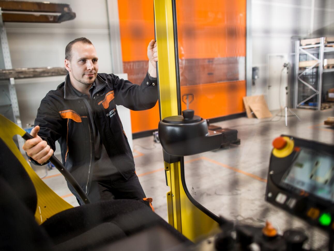 hubtex-fahrerschulung.jpg Formation des conducteurs HUBTEX