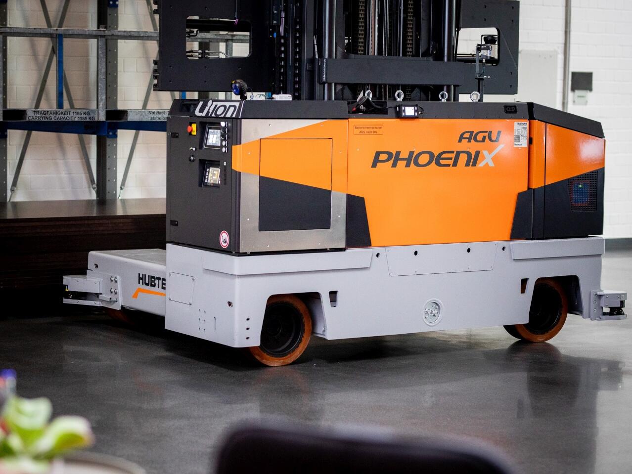 Phoenix AGV von HUBTEX im Einsatz