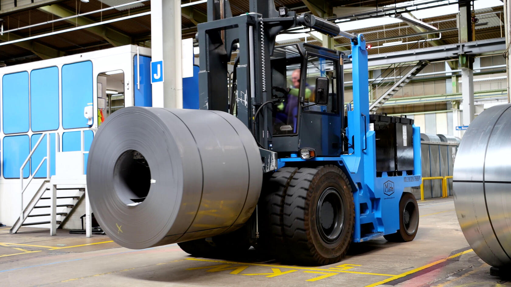 Ein M-Fahrzeugbau Kompaktstapler